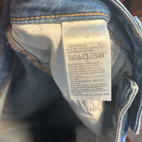 Old navy rockstar super skinny high rise jeans - Picture 4 of 6